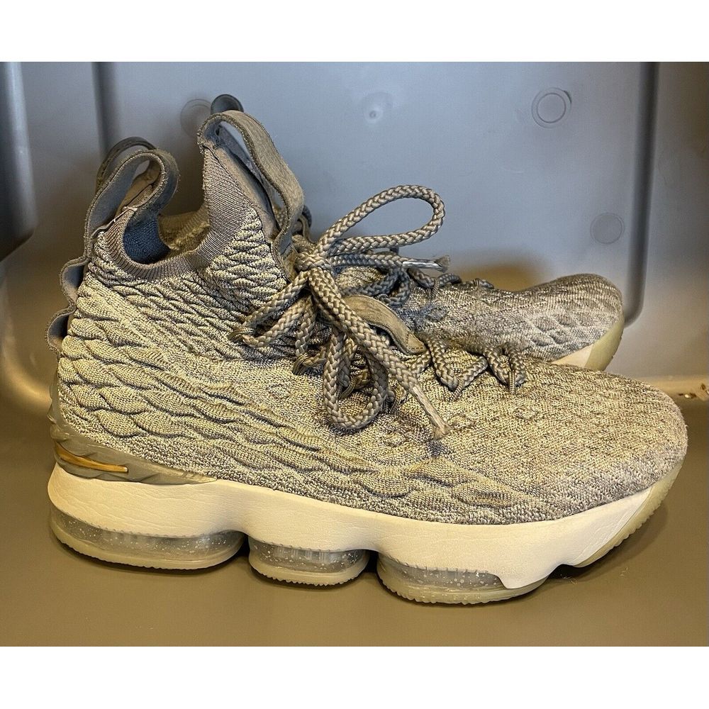 Nike LeBron 15 City Edition Wolf Grey Metallic Gold Sz 6Y Good Condition‎